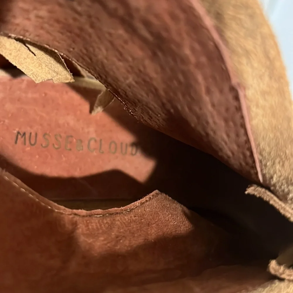 Anthro Musse & Cloud Galia‎ Boho Suede Fringe Bootie Tan 41